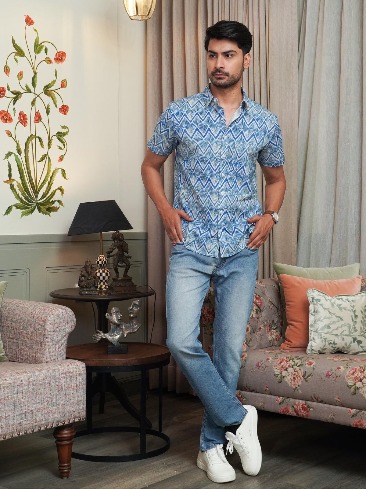 Front view of men’s blue zigzag printed cotton shirt