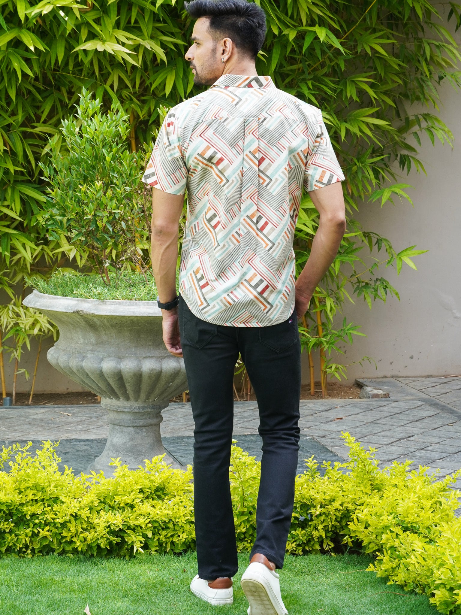 Back view of men’s multicolour abstract stripe regular fit shirt