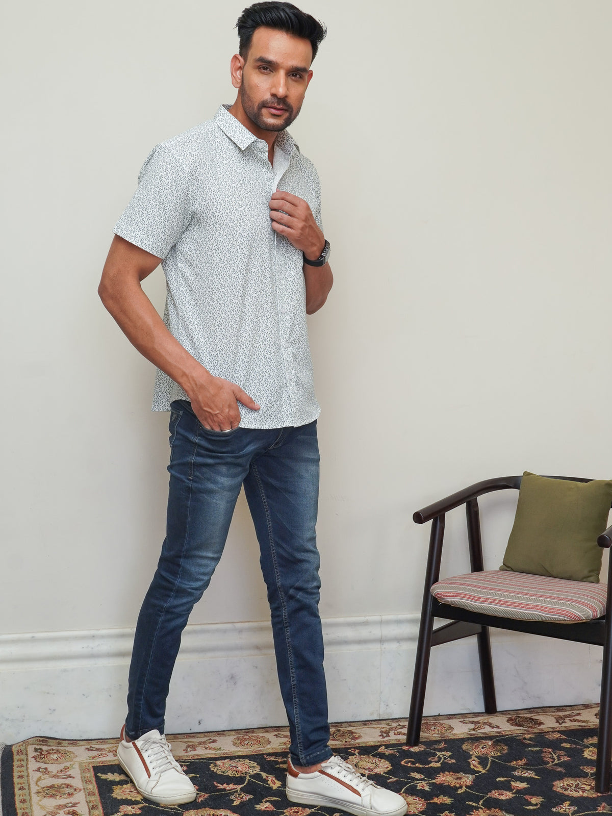 Side view of men’s blue floral half sleeve shirt
