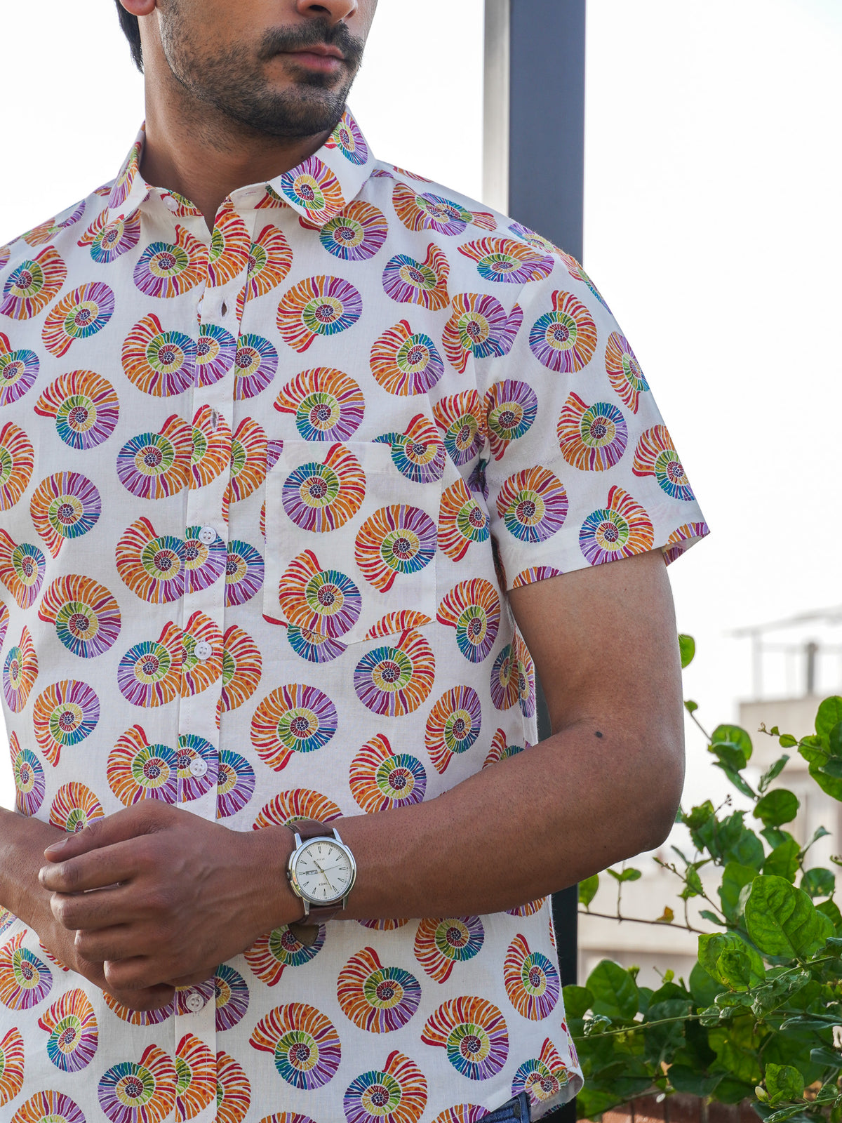 Side view of men’s multicolor half sleeve shirt