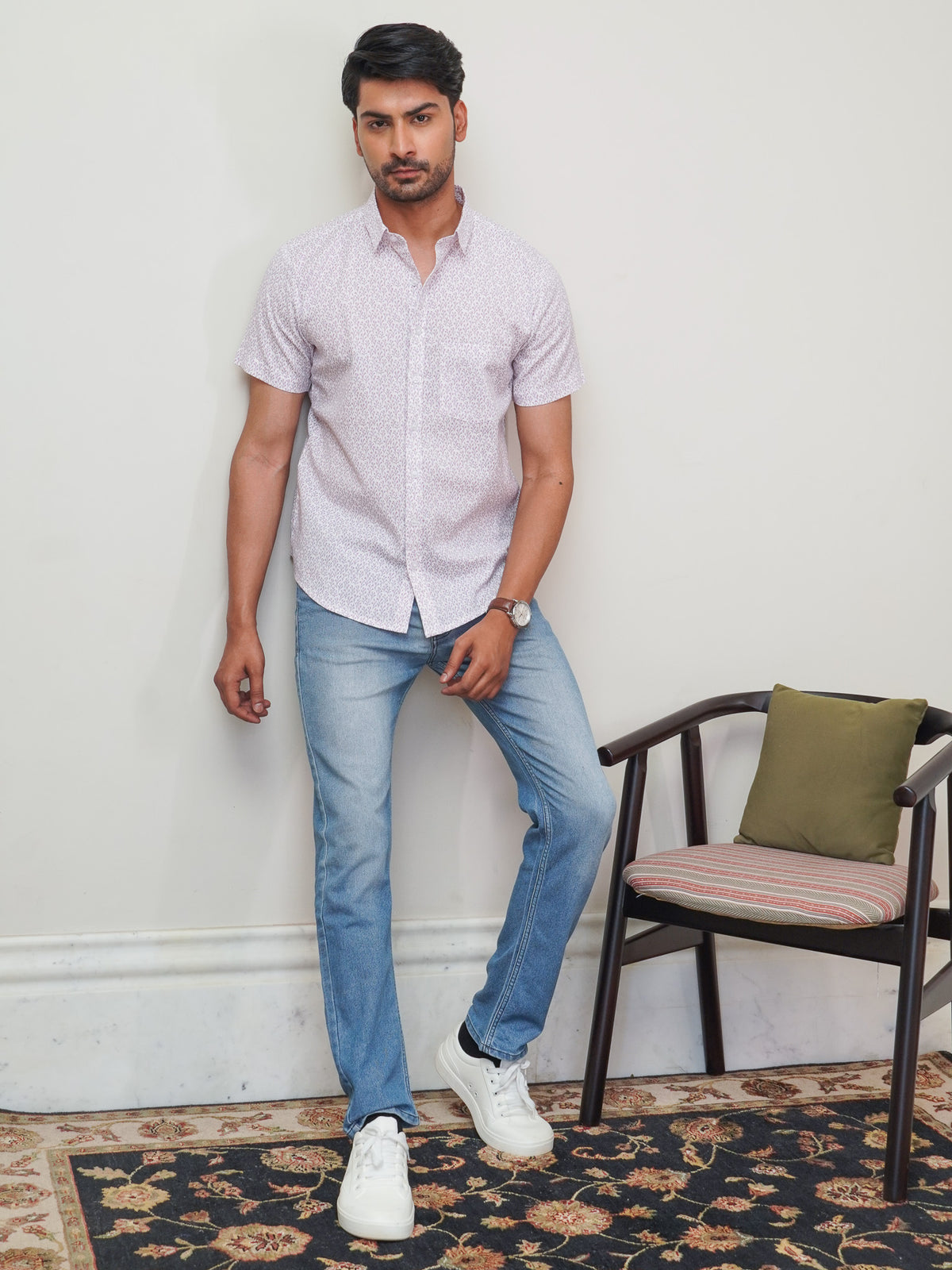 Front view of men’s purple floral printed cotton shirt