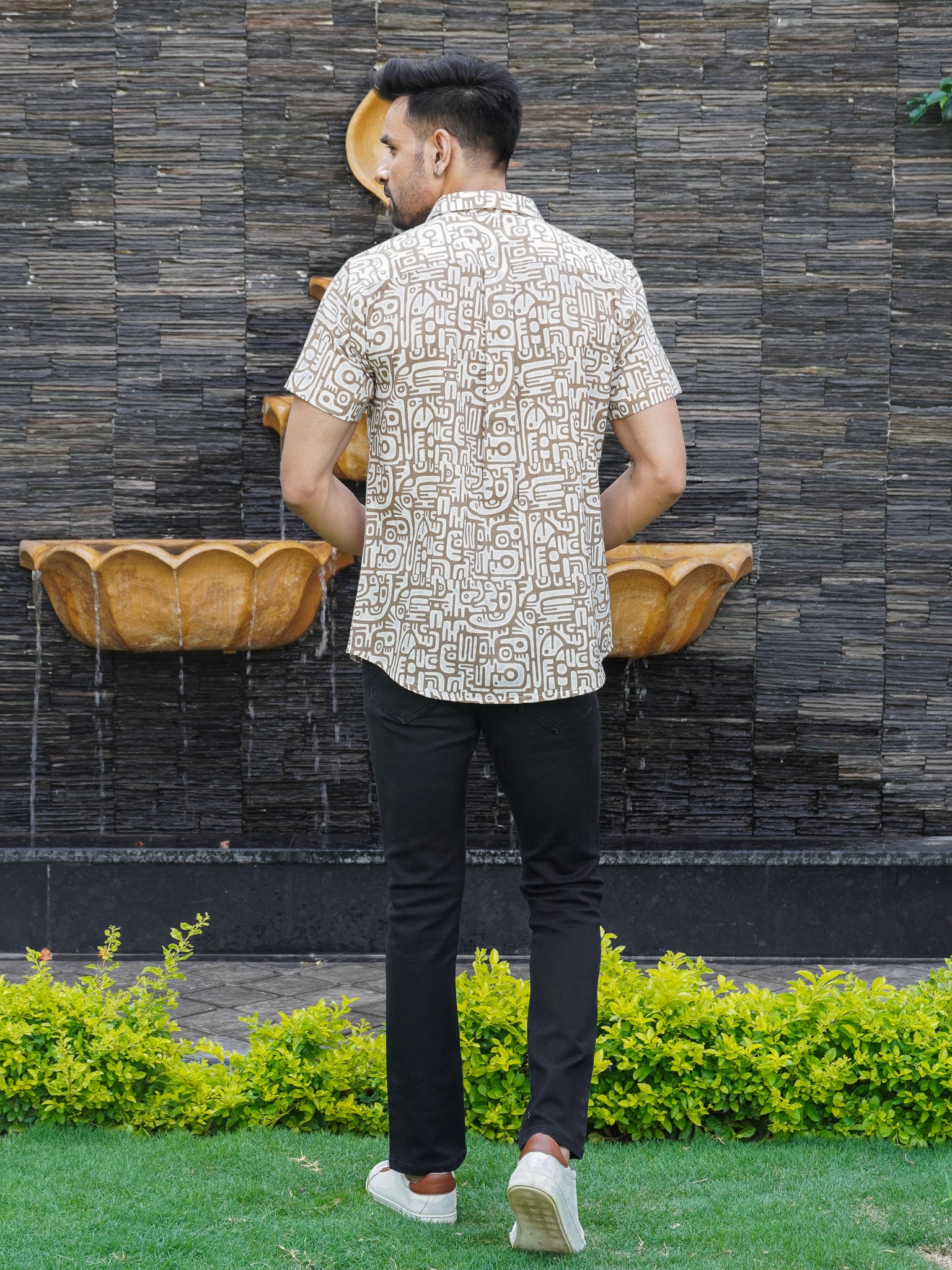 Back view of men’s beige Urban Tribal print regular fit shirt